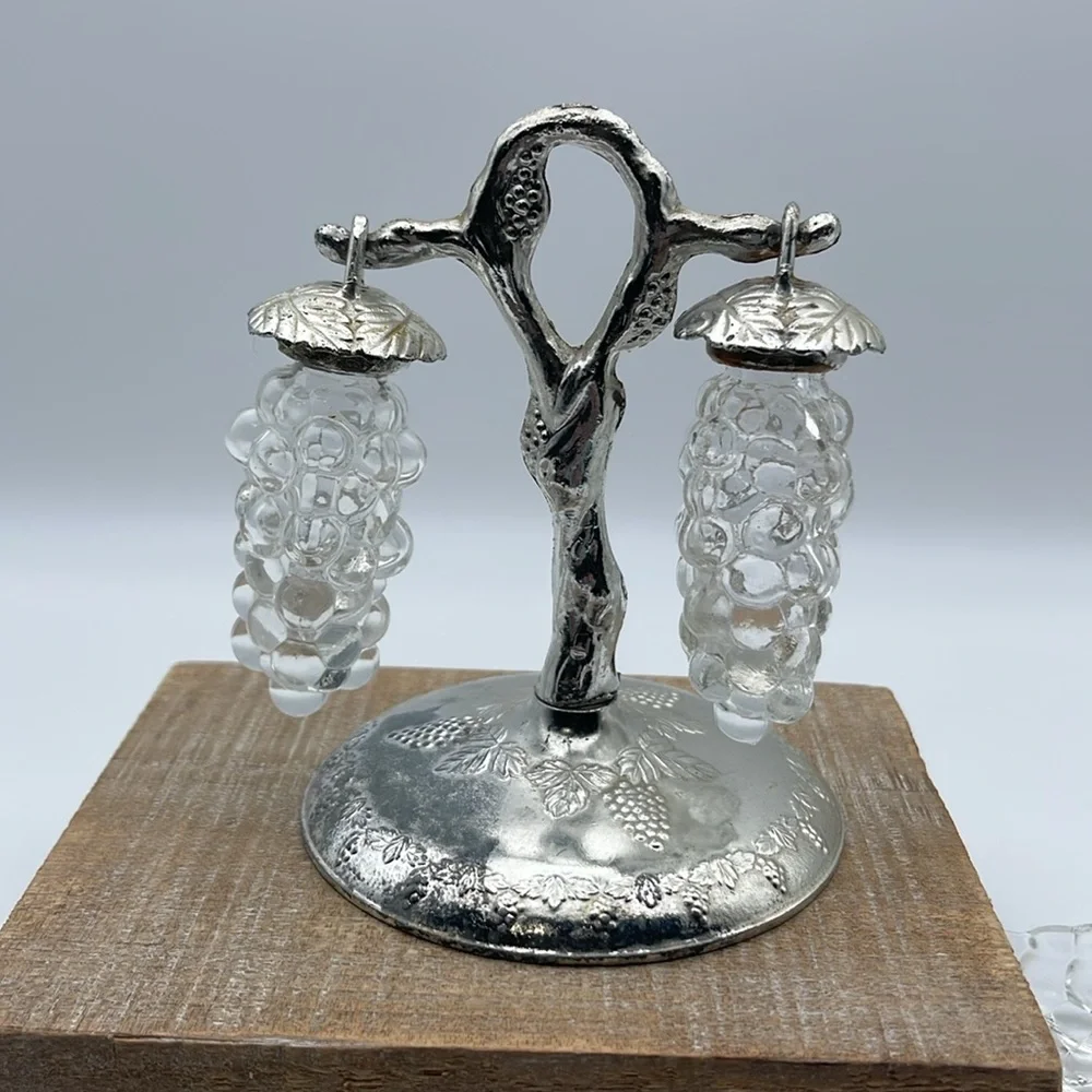 Curated Set of Grape Themed Collectible Decor Items‎